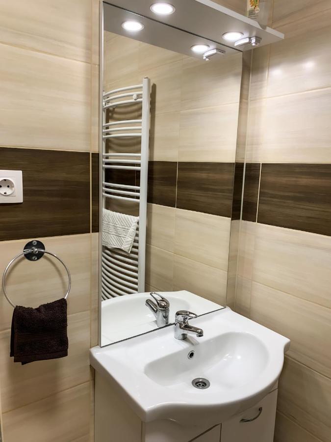 Aranykorona Apartmanhaz Miskolc Exterior foto