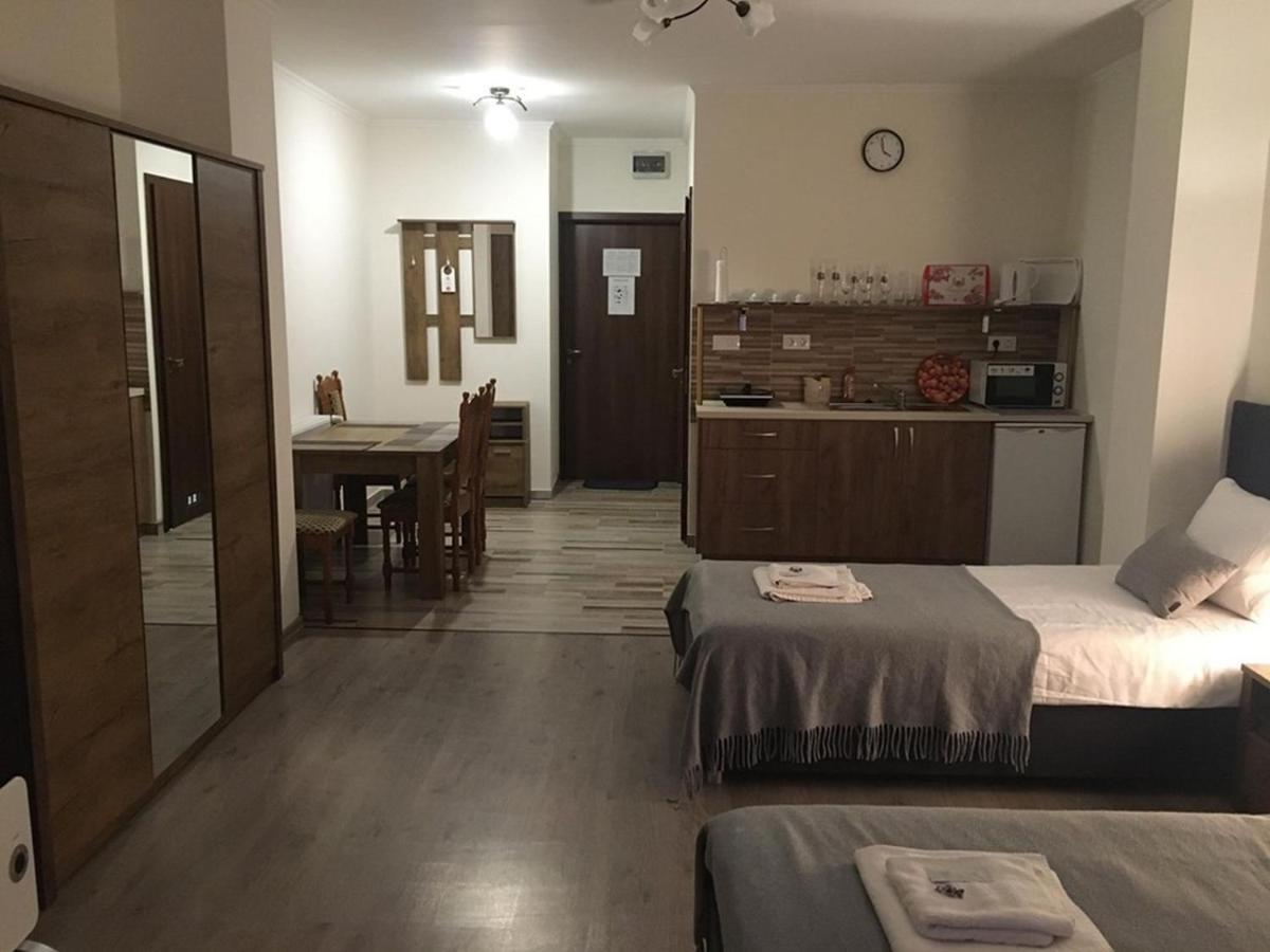 Aranykorona Apartmanhaz Miskolc Exterior foto
