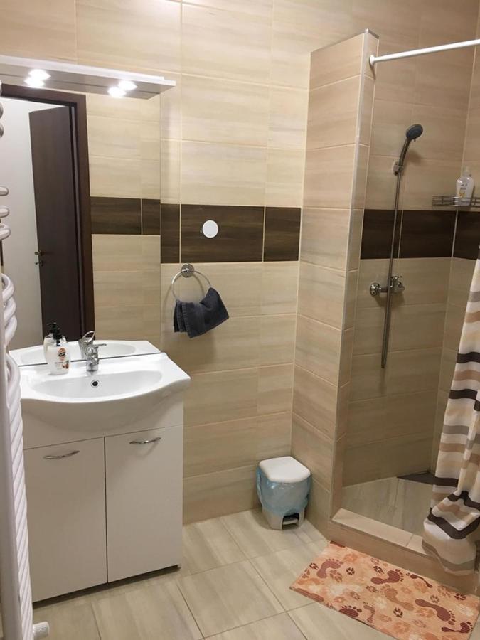 Aranykorona Apartmanhaz Miskolc Exterior foto