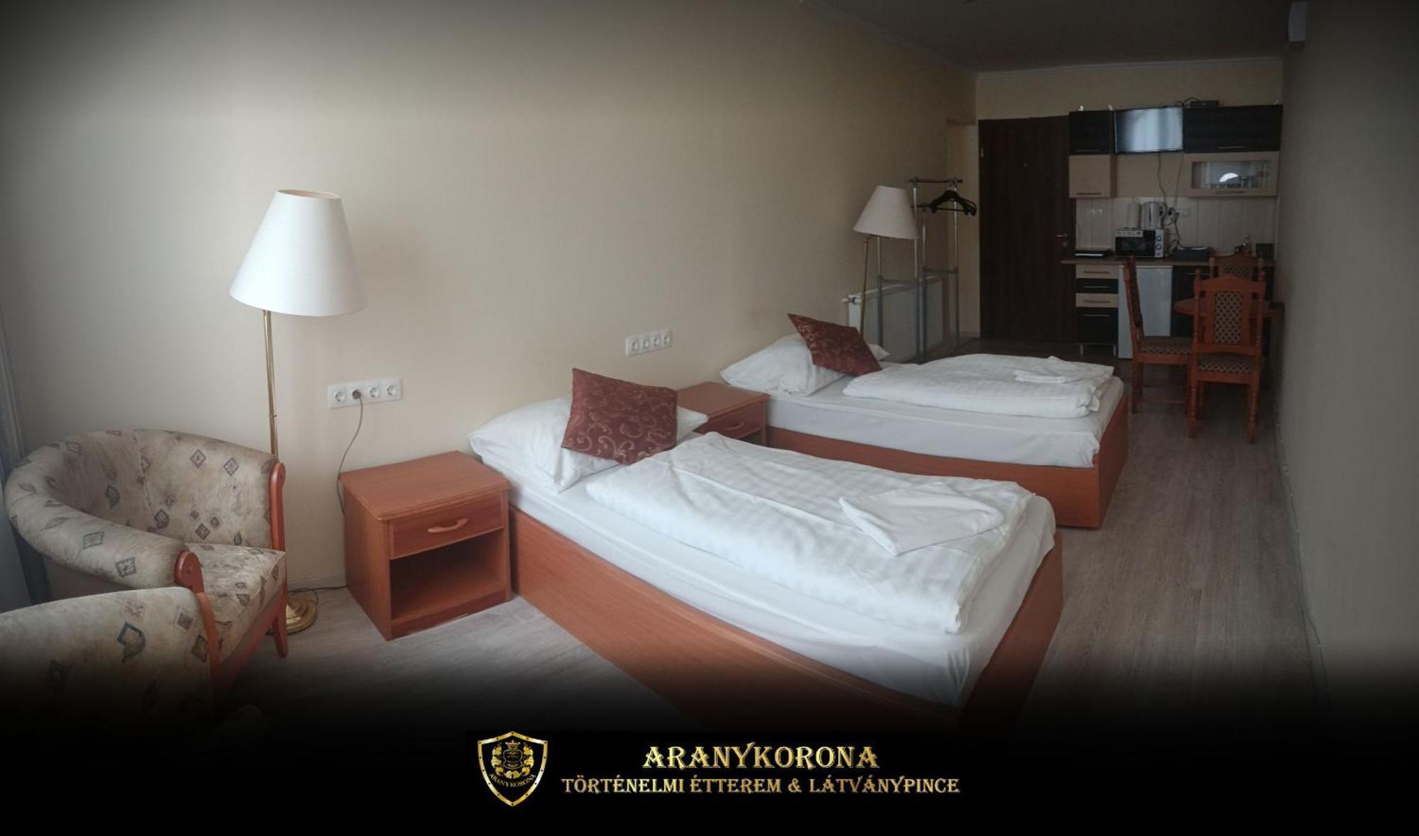 Aranykorona Apartmanhaz Miskolc Exterior foto