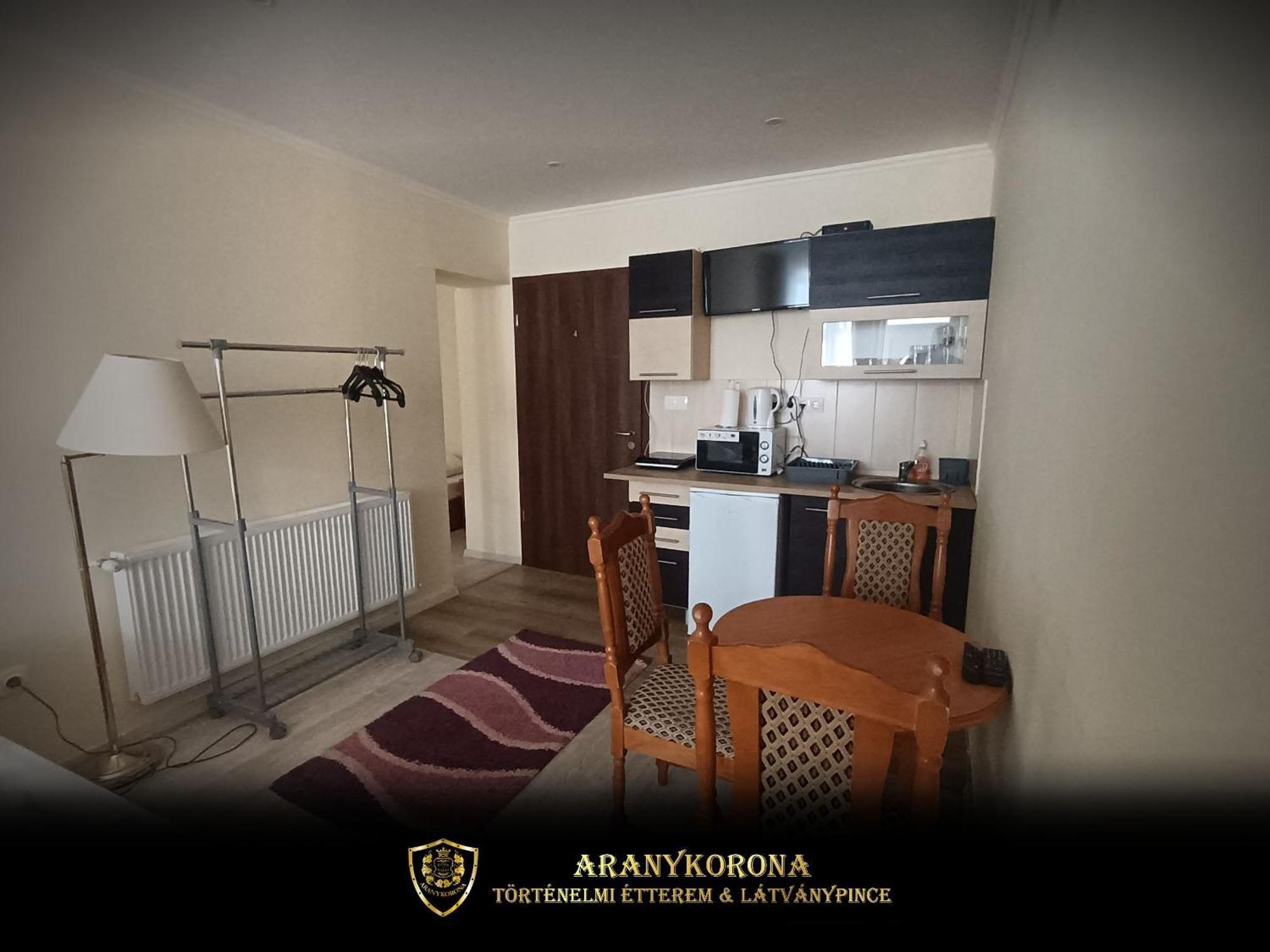 Aranykorona Apartmanhaz Miskolc Exterior foto