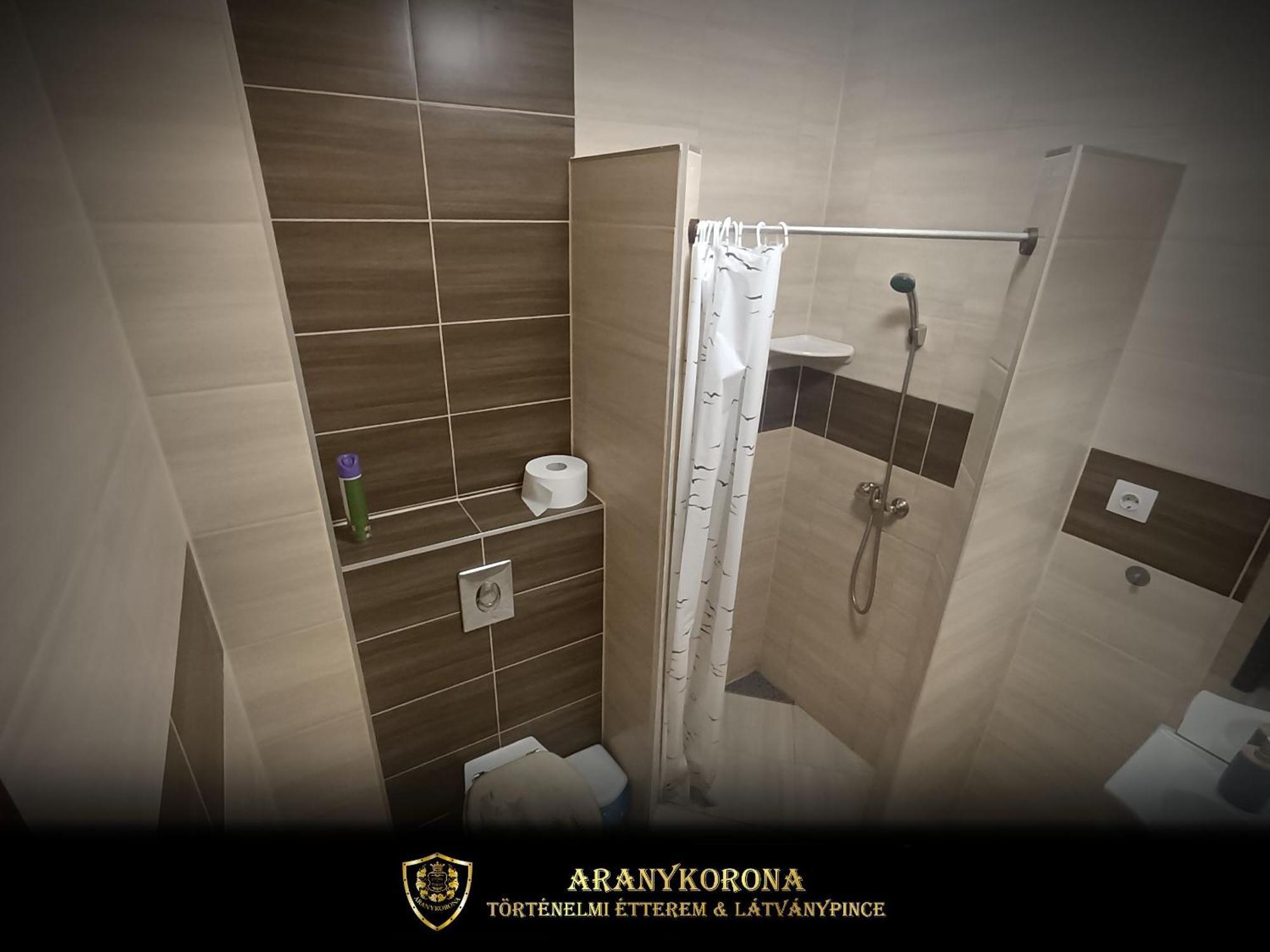Aranykorona Apartmanhaz Miskolc Exterior foto