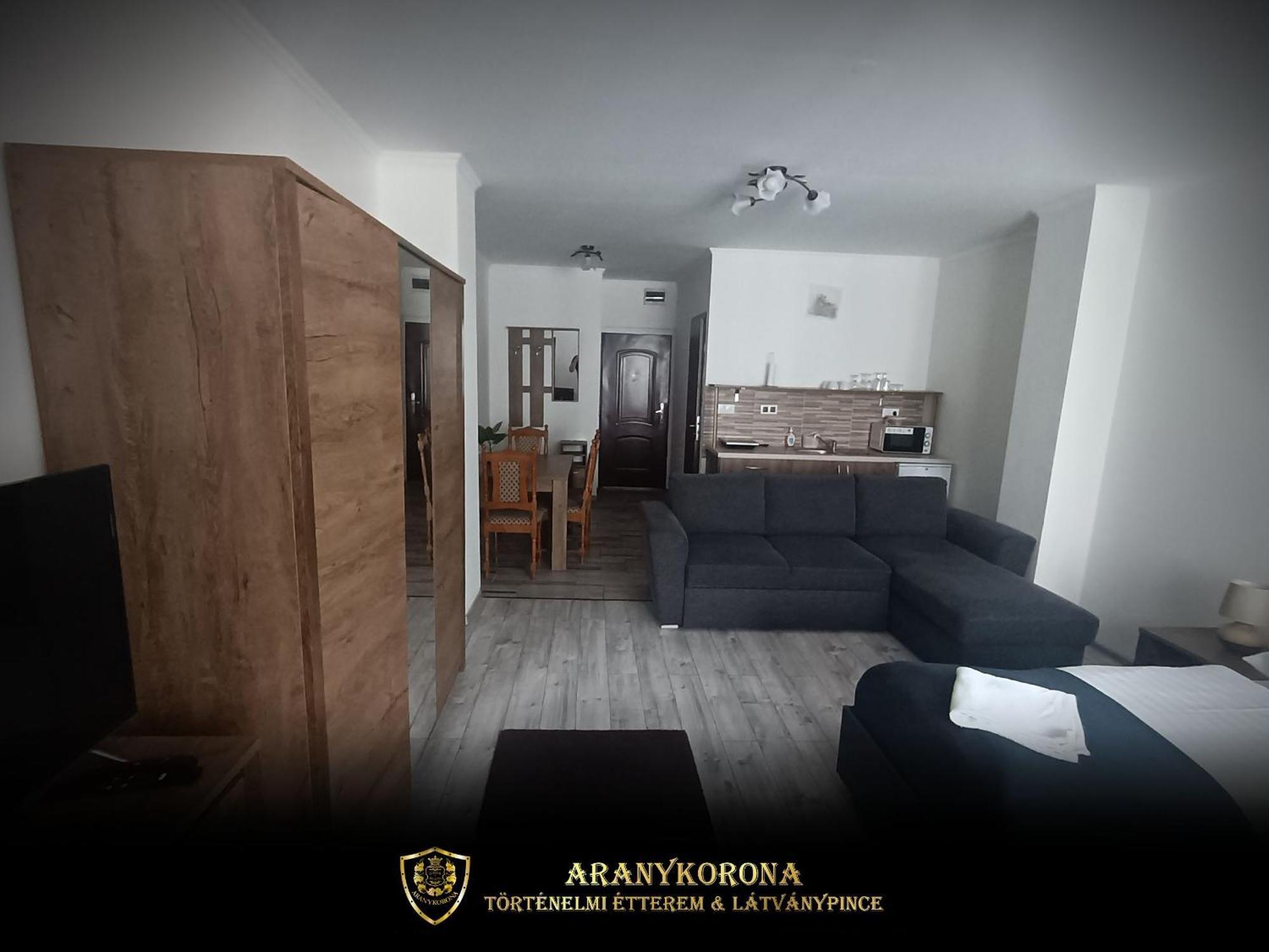 Aranykorona Apartmanhaz Miskolc Exterior foto